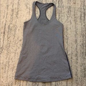 Black and white lululemon tank